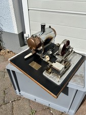 Sehr große schwere stehende